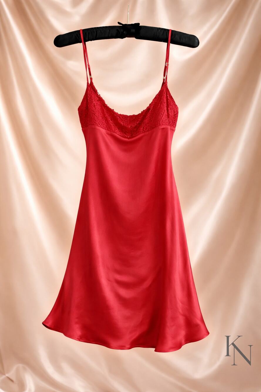 Victoria’s Secret 100% Silk Slip Chemise – Size Large – Classic Red